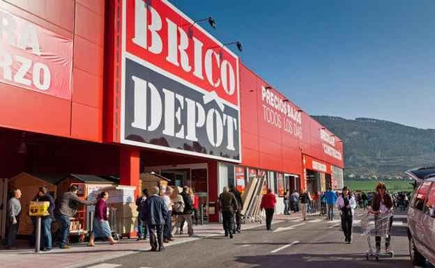 O pasado 21 de novembro a multinacional británica Kingfisher anunciou o peche das 27 tendas Brico Depot que ten repartidas por todo o Estado Español. Se a medida faise efectiva,…